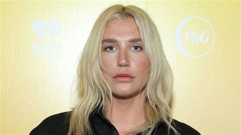 kesha tits|Kesha Bares All in Latest Viral IG Pic, Poses Ankle